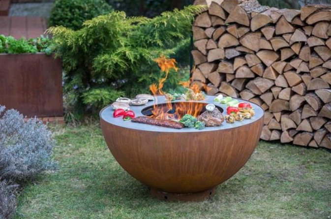 Bacia de fogo de aço oxidada natural de cozimento exterior de Corten do ASSADO com anel da grade