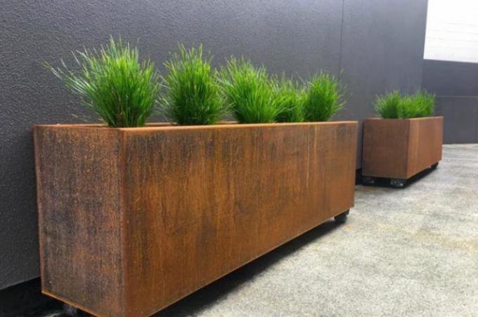 Plantadores de aço de resistência removíveis da calha em rodízios