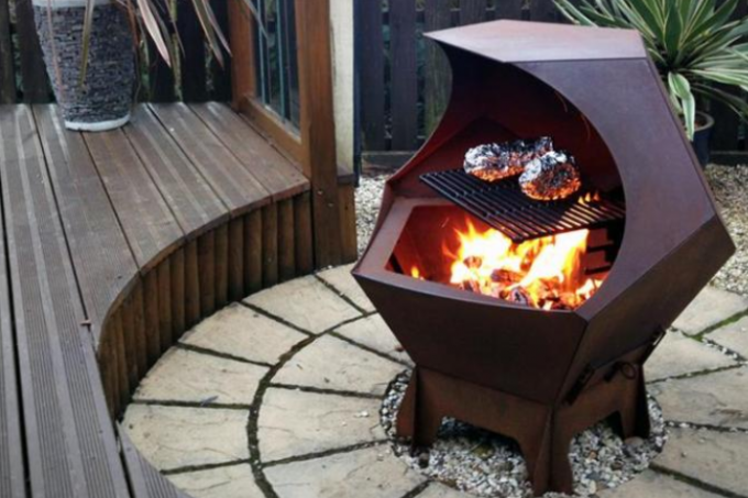 Fogo exterior de aço rústico Pit And Barbecue Grill de Copming Corten do decaedro