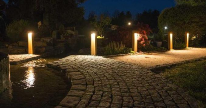 o quadrado moderno de 40cm conduziu a iluminação de aço clara de Corten Rusty Path dos postes de amarração