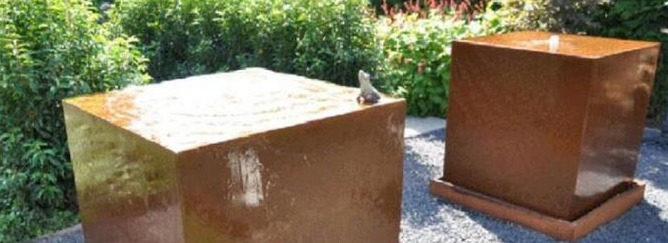 Do bloco cúbico decorativo da água do jardim característica de flutuação de aço da água de Corten