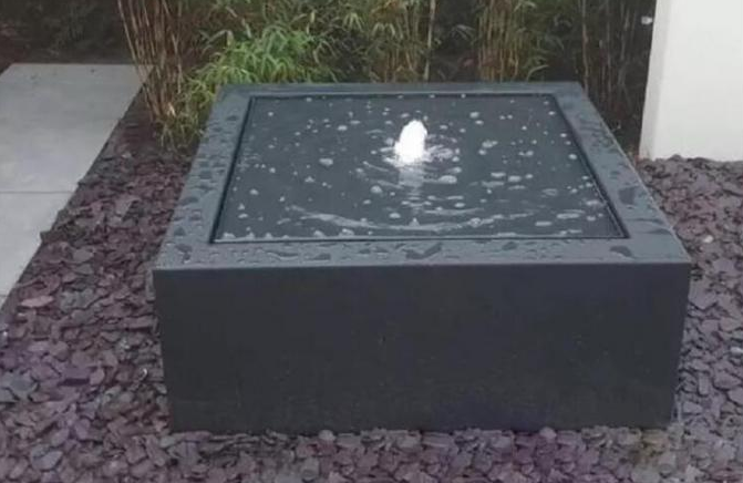 Característica exterior da água do aço carbono da fonte de superfície preta da associação para o jardim
