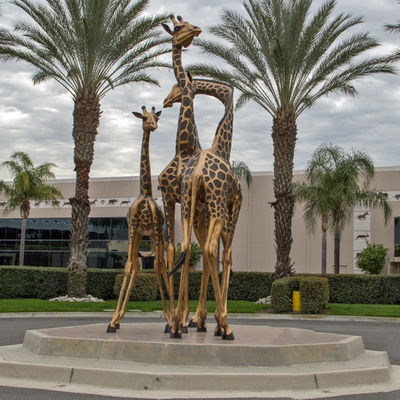 Vida do jardim de Gnee - girafa exterior da escultura de bronze do tamanho o grande deu forma personalizado