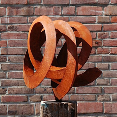 Vintage Rusty Metal Garden Abstract Sculptures exterior do jardim de Gnee customizável