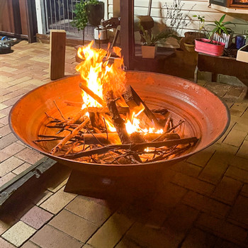 Espessura exterior do poço 2mm 3mm 4mm 6mm do fogo do carvão vegetal de aço antiusura de Corten