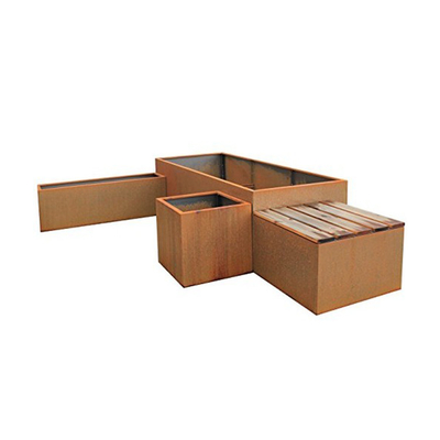 Metal que dobra Rusty Corten Steel Planter Box no pátio exterior