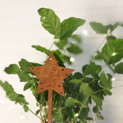 A estrela deu forma a resistir a decoração de aço do Natal dos ornamento do jardim do metal