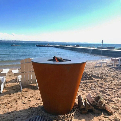 Lenha que queima a grade superior do fogão exterior de aço de Corten para o acampamento do jardim