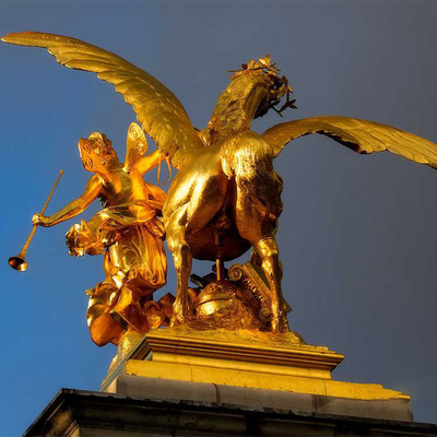 Escultura de bronze exterior dos ofícios da resina, ODM grosso de bronze do OEM da escultura 5mm do cavalo