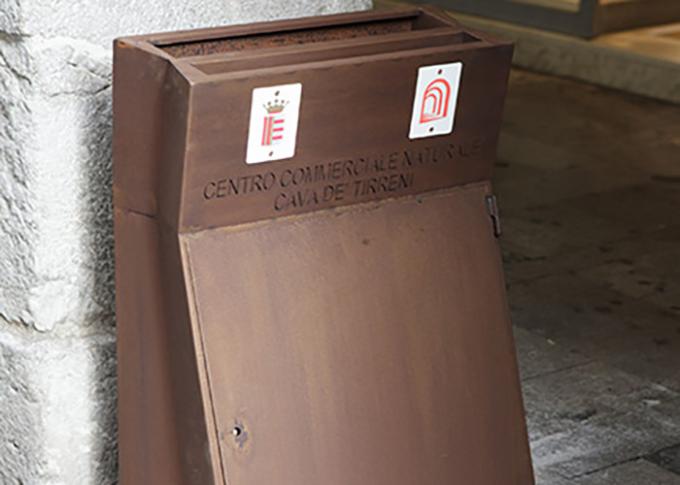 Mobília de rua - escaninho de lixo de aço de Corten