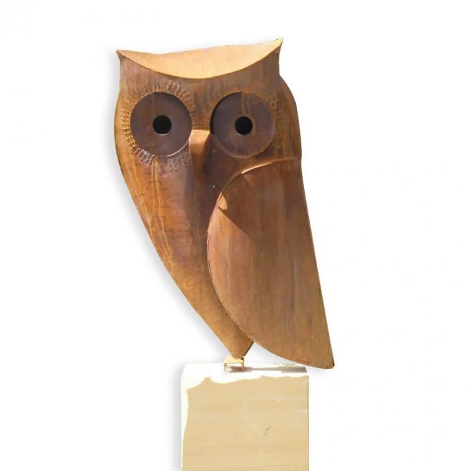 Escultura de aço de Corten