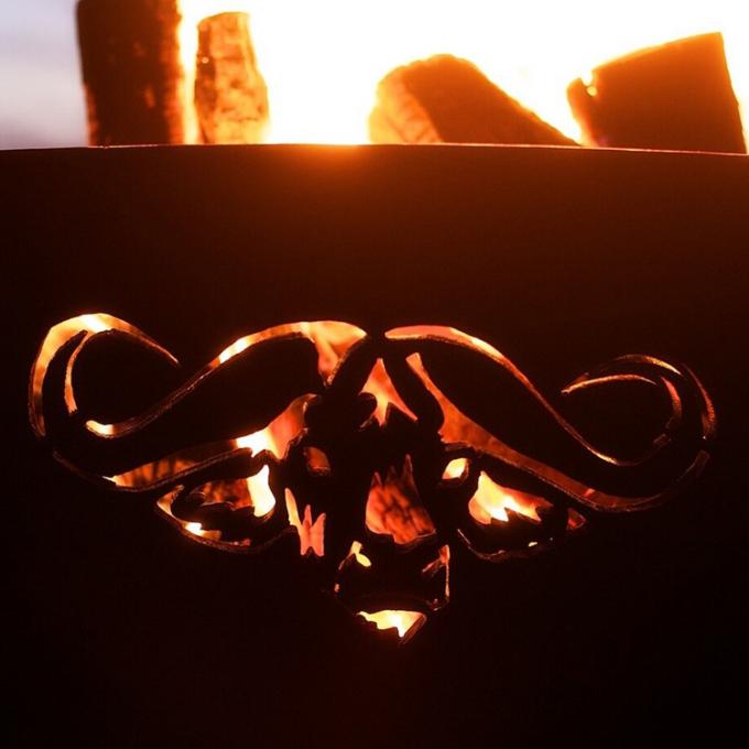 Fogo de aço Pit Laser Cut Animal Fire Pit Camping Wood Burning Bonfire de Corten