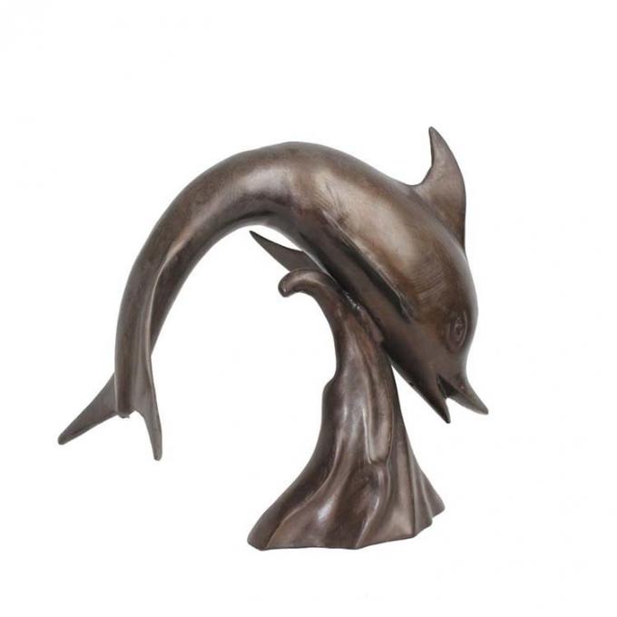 As artes do metal do projeto novo e as esculturas abstratas famosas do golfinho do ferro fundido dos ofícios dirigem a decoração