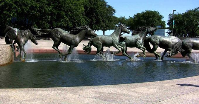 Escultura animal da estatueta da escultura da estátua do cavalo da decoração da casa do cavalo dos ofícios da resina