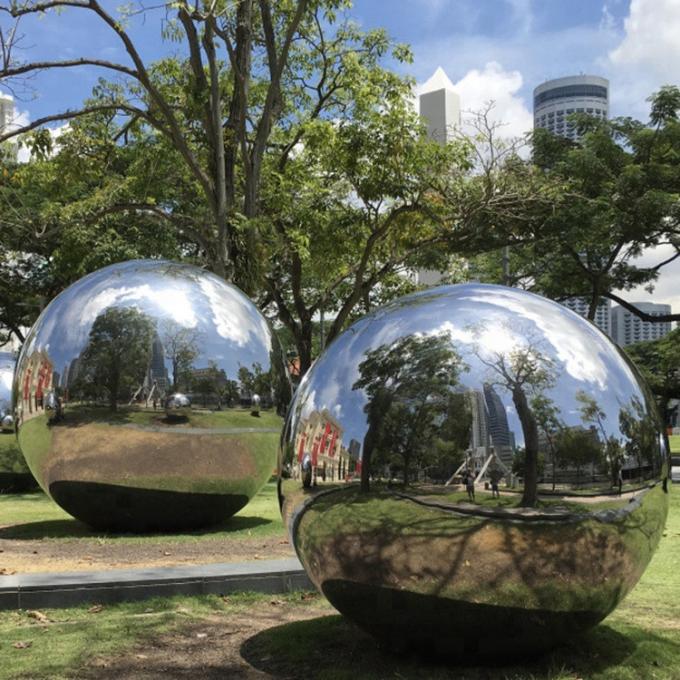 O espelho lustrou o metal contemporâneo Art Sphered Stainless Steel Sculptures para exterior