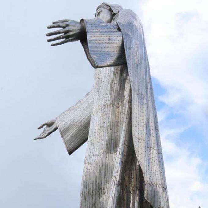 A mão Crafted a grande escultura de aço exterior feita sob encomenda do metal de Mary Religious Statue Freestanding Landscape