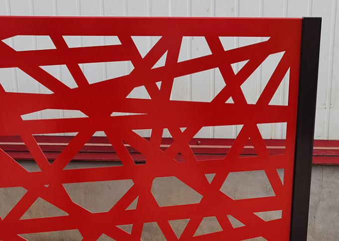 Laser dos ornamento GN-SP-166 do jardim do metal que corta o painel de aço pintado vermelho da tela com teste padrão geométrico